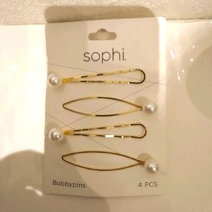 Pearl/gold hair accessories!